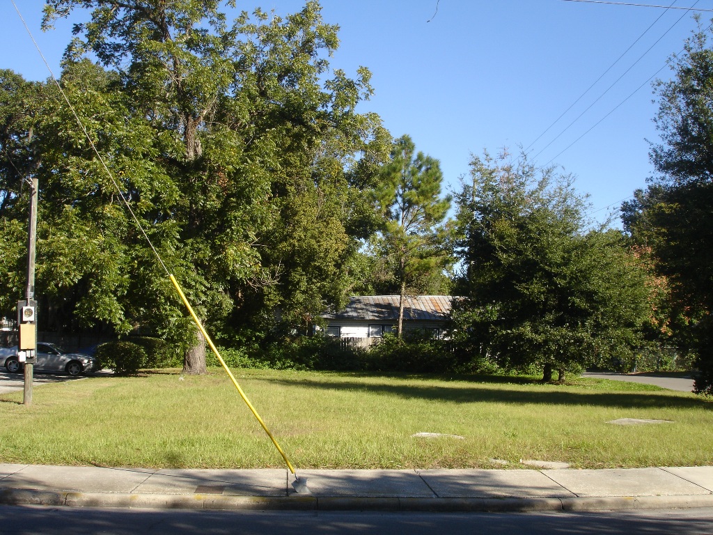 802 NW 5th Avenue Commercial Building